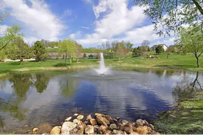 7492 Bent Bow Trail, Chanhassen, MN 55317 - Photo 32