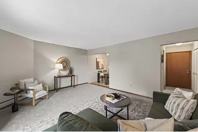 3153 Old Highway 8 #304, Roseville, MN 55418 - Photo 4