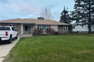27 S 5th Street W, Aurora, MN 55705 - Photo 1