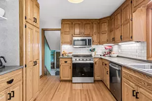 1210 Ottawa Ave, West Saint Paul, MN 55118 - Photo 10