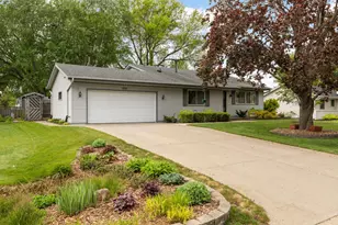 3290 147th St W, Rosemount, MN 55068 - Photo 2