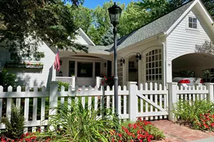 79 Dahlia St, Mahtomedi, MN 55115 - Photo 2