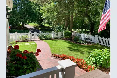 79 Dahlia Street, Mahtomedi, MN 55115 - Photo 8