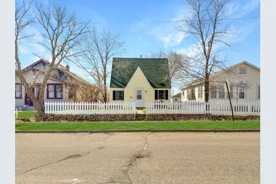 1517 Minnesota Avenue NW, Bemidji, MN 56601 - Photo 2