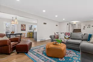 6901 Hillcrest Ln, Edina, MN 55435 - Photo 2