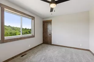 521 Summit Cir, Baldwin, WI 54002 - Photo 16