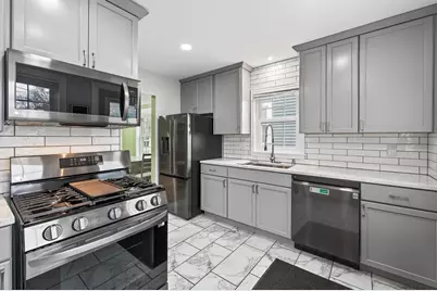 3334 Pierce Street NE, Minneapolis, MN 55418 - Photo 14