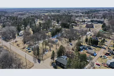 425 Division Street, Sandstone, MN 55072 - Photo 4