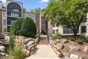 9500 Collegeview Rd, Bloomington, MN 55437 - Photo 1