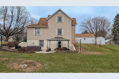 108 Center Street, Freeborn, MN 56032 - Photo 4