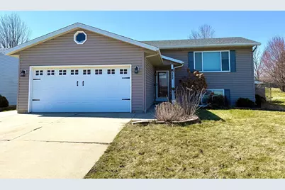 222 10th Avenue NW, Byron, MN 55920 - Photo 1