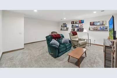 1352 Juniper Place, Eau Claire, WI 54703 - Photo 20