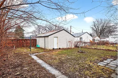 1369 Hewitt Avenue, Saint Paul, MN 55104 - Photo 16