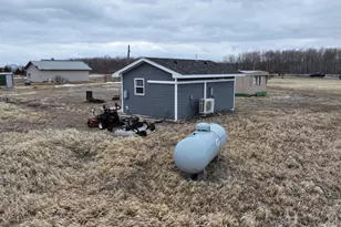 3030 40th Ave NW, Baudette, MN 56623 - Photo 8