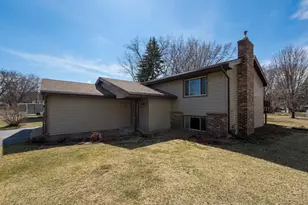 9720 Austin St NE, Circle Pines, MN 55014 - Photo 10