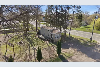 807 E Lake Street, Osakis, MN 56360 - Photo 2