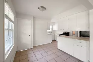 3829 Ewing Ave S, Minneapolis, MN 55410 - Photo 12