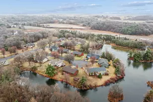 1528 Shorehaven Ct, Menomonie, WI 54751 - Photo 30