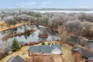 1528 Shorehaven Ct, Menomonie, WI 54751 - Photo 32