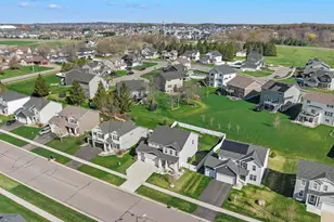 7905 205th St W, Lakeville, MN 55044 - Photo 2