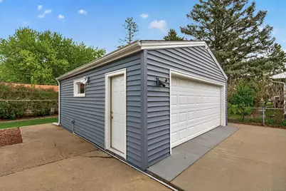 8104 Harkness Road S, Cottage Grove, MN 55016 - Photo 44