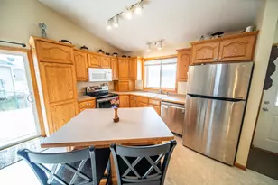 1154 Peregrine Dr S E, Rochester, MN 55904 - Photo 8