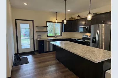 801 Golden Way NW, Isanti, MN 55040 - Photo 4