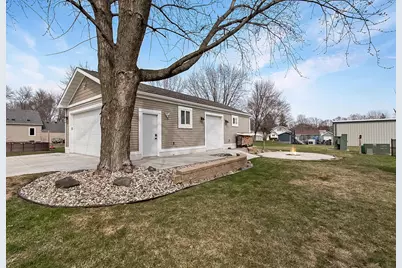 109 Columbus Avenue N, New Prague, MN 56071 - Photo 10
