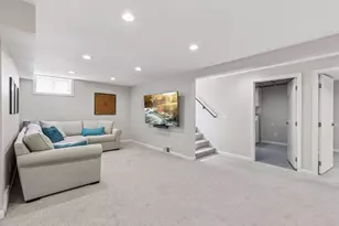 2718 Hampshire Ave S, Saint Louis Park, MN 55426 - Photo 28