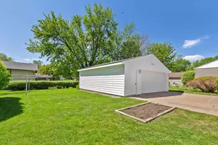 807 2nd St SW, Faribault, MN 55021 - Photo 6