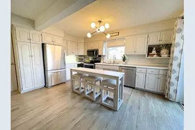 513 Larson Avenue, Ashby, MN 56309 - Photo 6