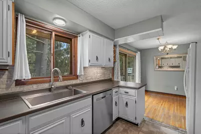 16320 Saint Marys Drive S, Saint Mary's Point, MN 55043 - Photo 10