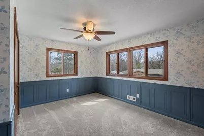 16320 Saint Marys Drive S, Saint Mary's Point, MN 55043 - Photo 12