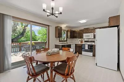 6605 Chesshire Lane N, Maple Grove, MN 55311 - Photo 4