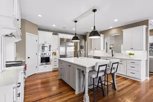 9943 Vagabond Ln N, Maple Grove, MN 55311 - Photo 4