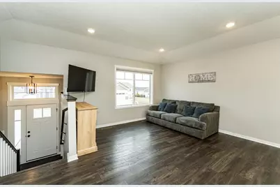 94 5th Avenue SE, Kasson, MN 55944 - Photo 8