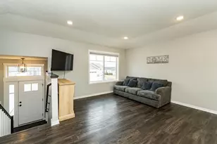 94 5th Ave SE, Kasson, MN 55944 - Photo 8