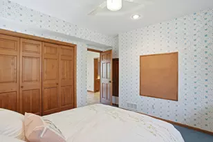985 Cliff Rd, Eagan, MN 55123 - Photo 62