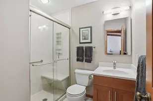 985 Cliff Rd, Eagan, MN 55123 - Photo 52