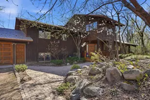 985 Cliff Rd, Eagan, MN 55123 - Photo 74