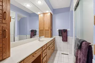 985 Cliff Rd, Eagan, MN 55123 - Photo 58