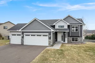 1429 18th Ave SE, Cambridge, MN 55008 - Photo 1