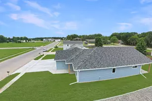 503 Darlene Dr, Marshall, MN 56258 - Photo 6