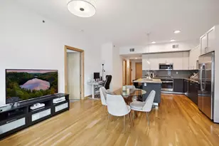 1240 S 2nd St, Minneapolis, MN 55415 - Photo 6