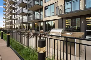 1240 S 2nd St, Minneapolis, MN 55415 - Photo 38