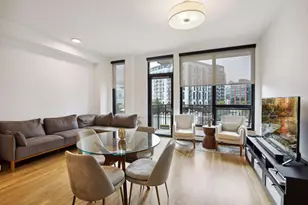 1240 S 2nd St, Minneapolis, MN 55415 - Photo 2