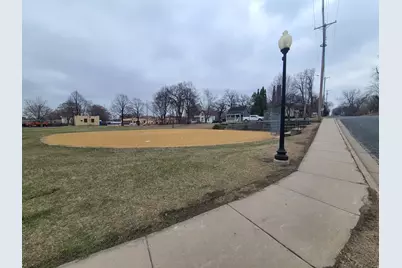 4Xx Spring Street, Hastings, MN 55033 - Photo 4