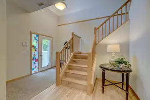 552 Summit Ave, Saint Paul, MN 55102 - Photo 4