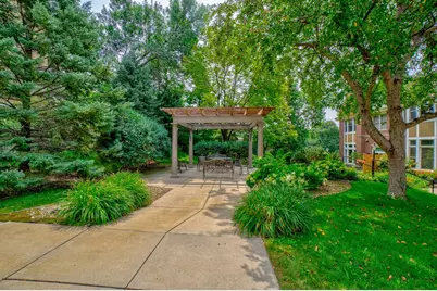 552 Summit Avenue, Saint Paul, MN 55102 - Photo 30
