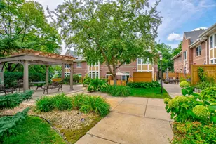552 Summit Ave, Saint Paul, MN 55102 - Photo 2